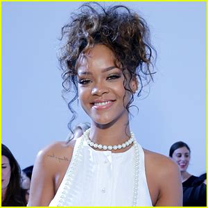 rihanna nude|Rihanna Nude — Leaked Pics & NSFW Videos。